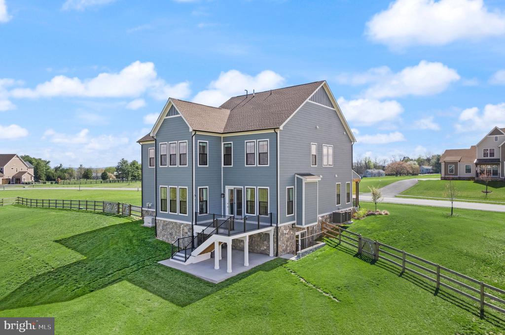 38936 Silver King Cir