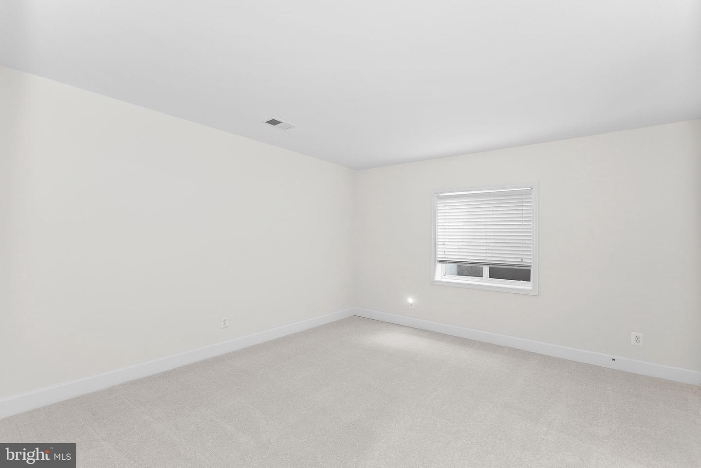 41365 Windybush Dr