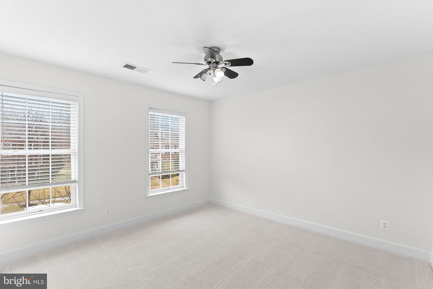 41365 Windybush Dr