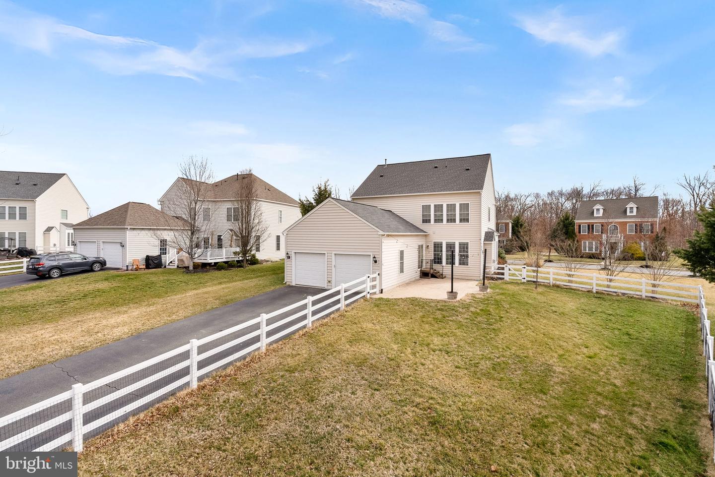 41365 Windybush Dr