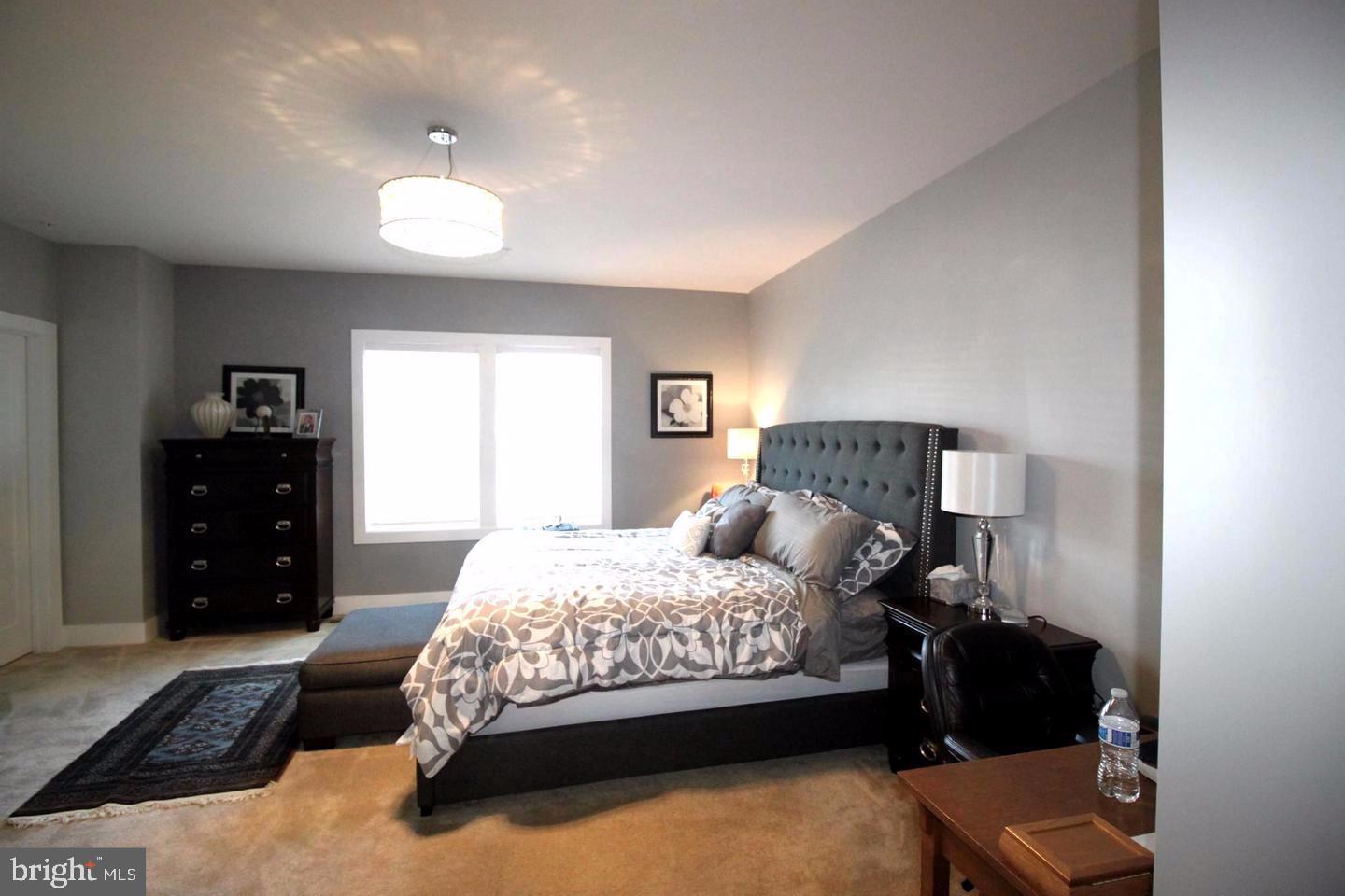 44758 Tiverton Sq