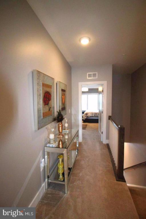44758 Tiverton Sq