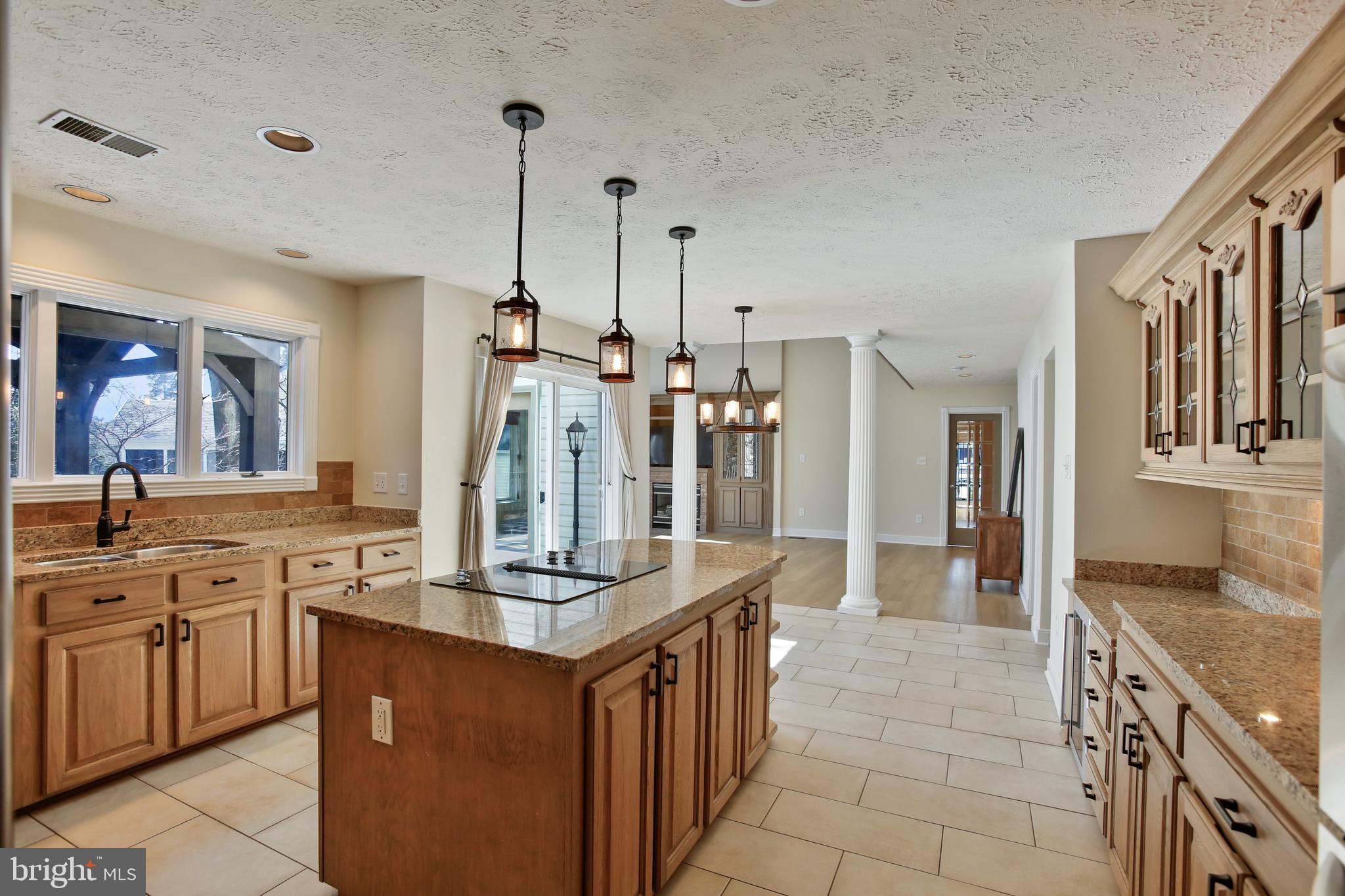 21133 Stonecrop Pl