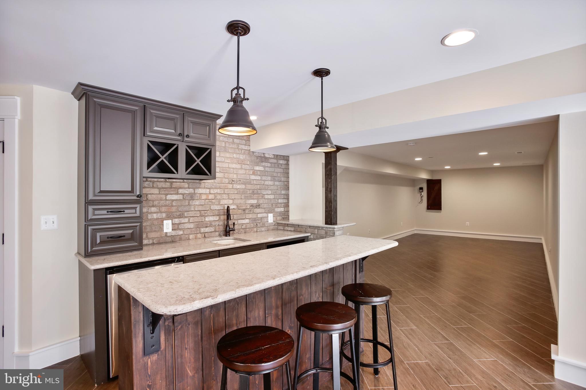 21133 Stonecrop Pl