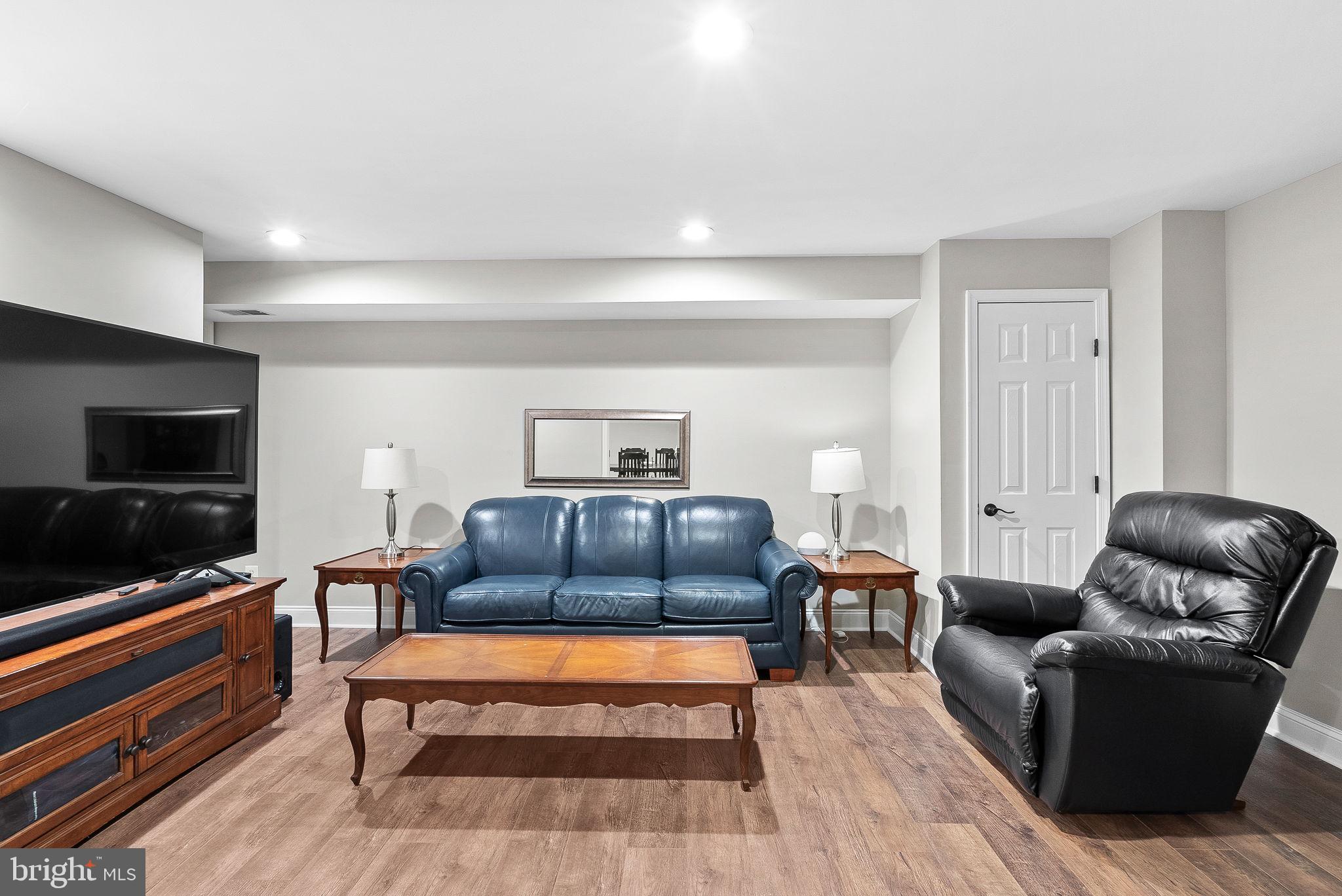 21492 Hearthstone Ct