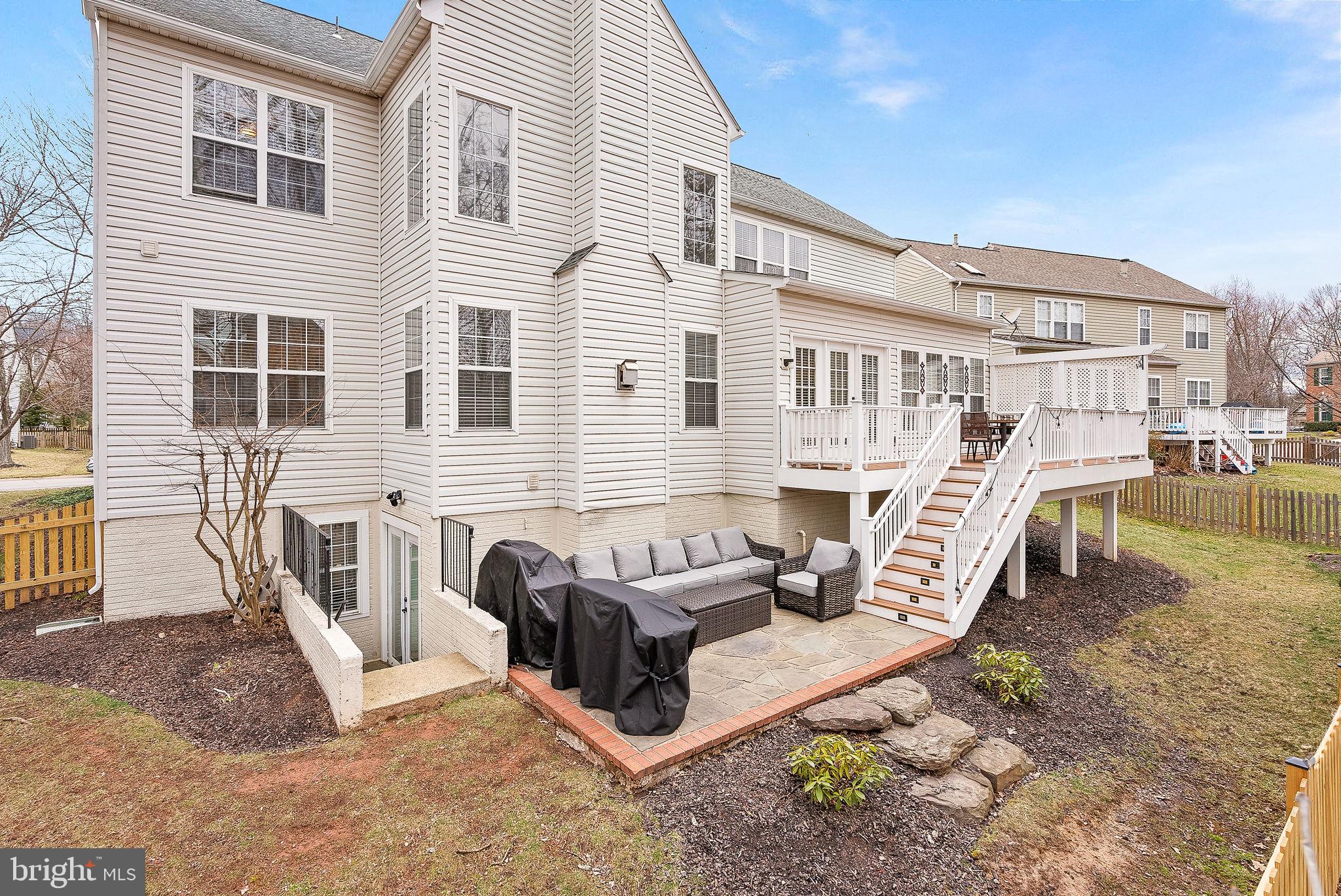 21492 Hearthstone Ct