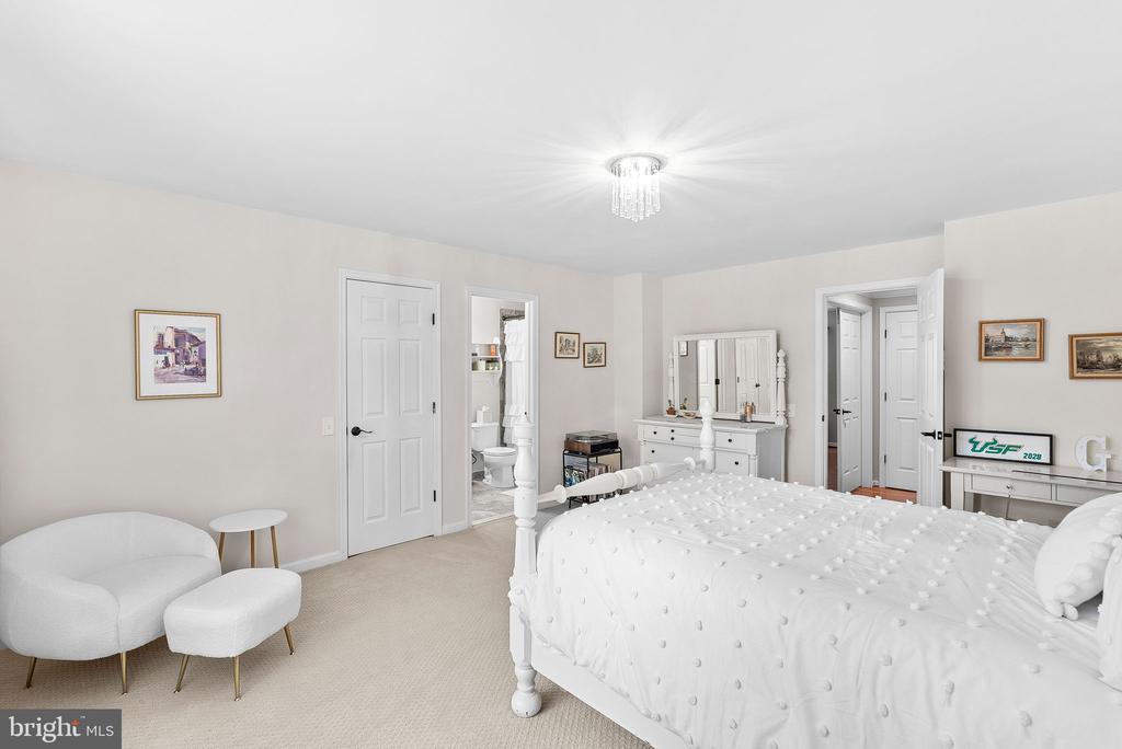 21492 Hearthstone Ct