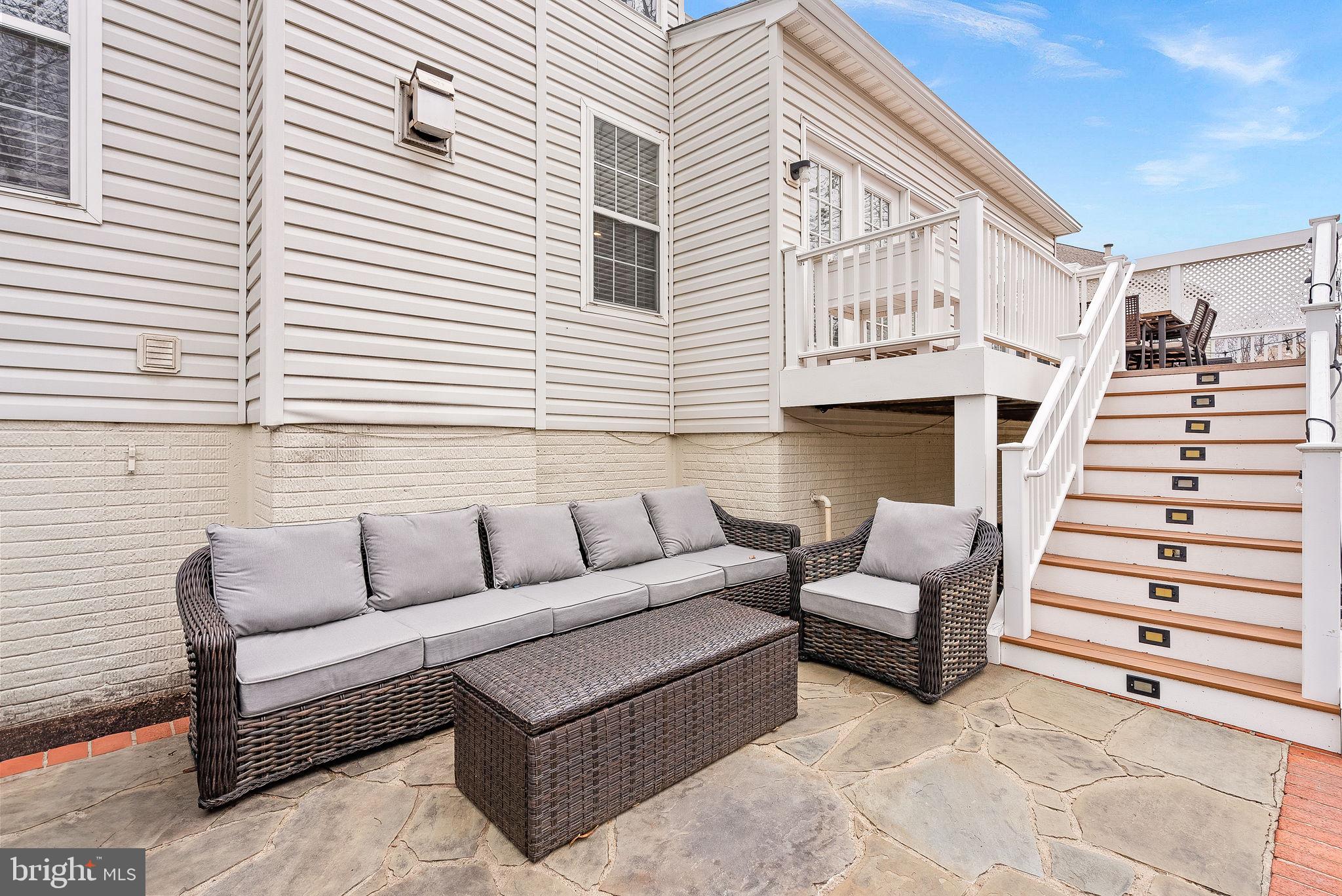 21492 Hearthstone Ct