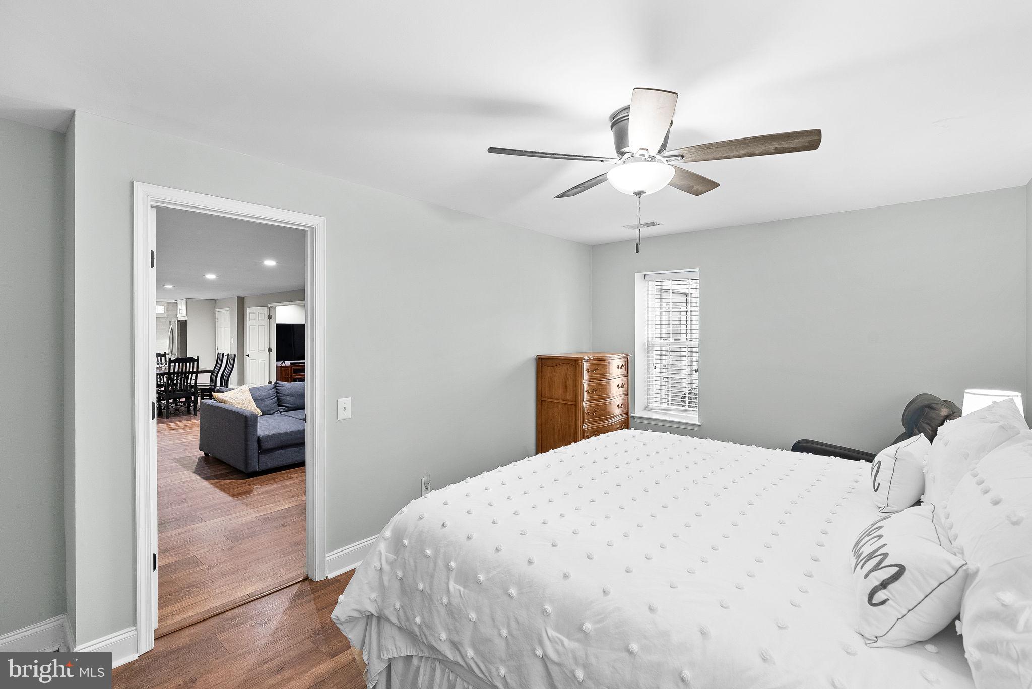 21492 Hearthstone Ct