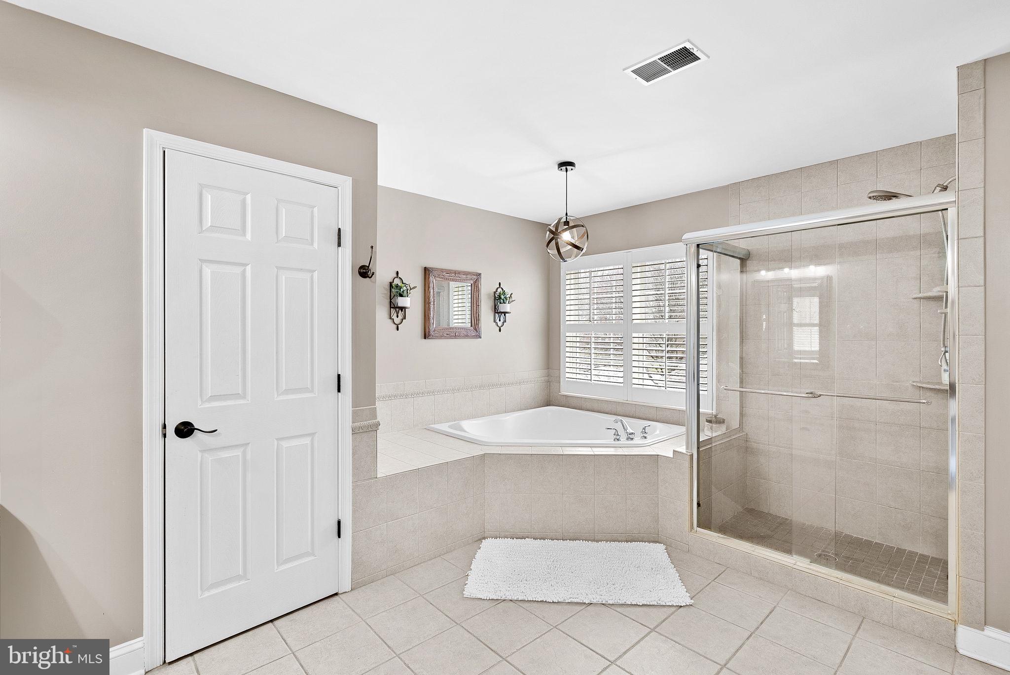 21492 Hearthstone Ct