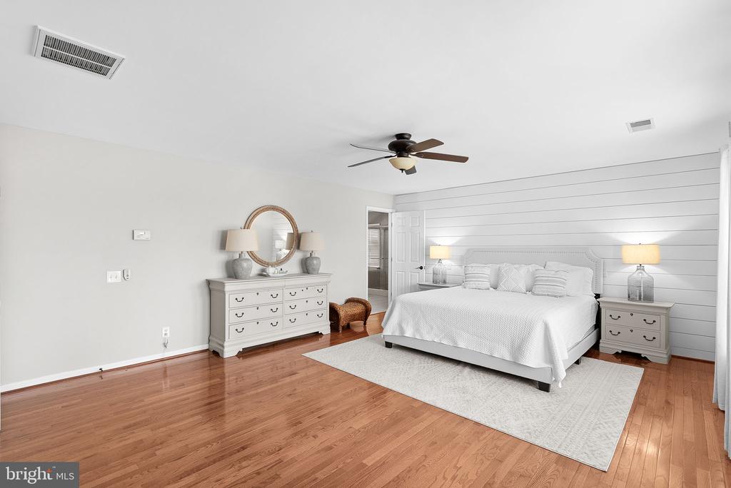 21492 Hearthstone Ct