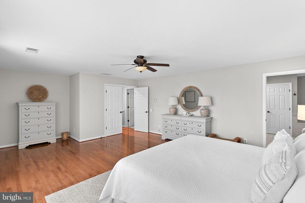 21492 Hearthstone Ct