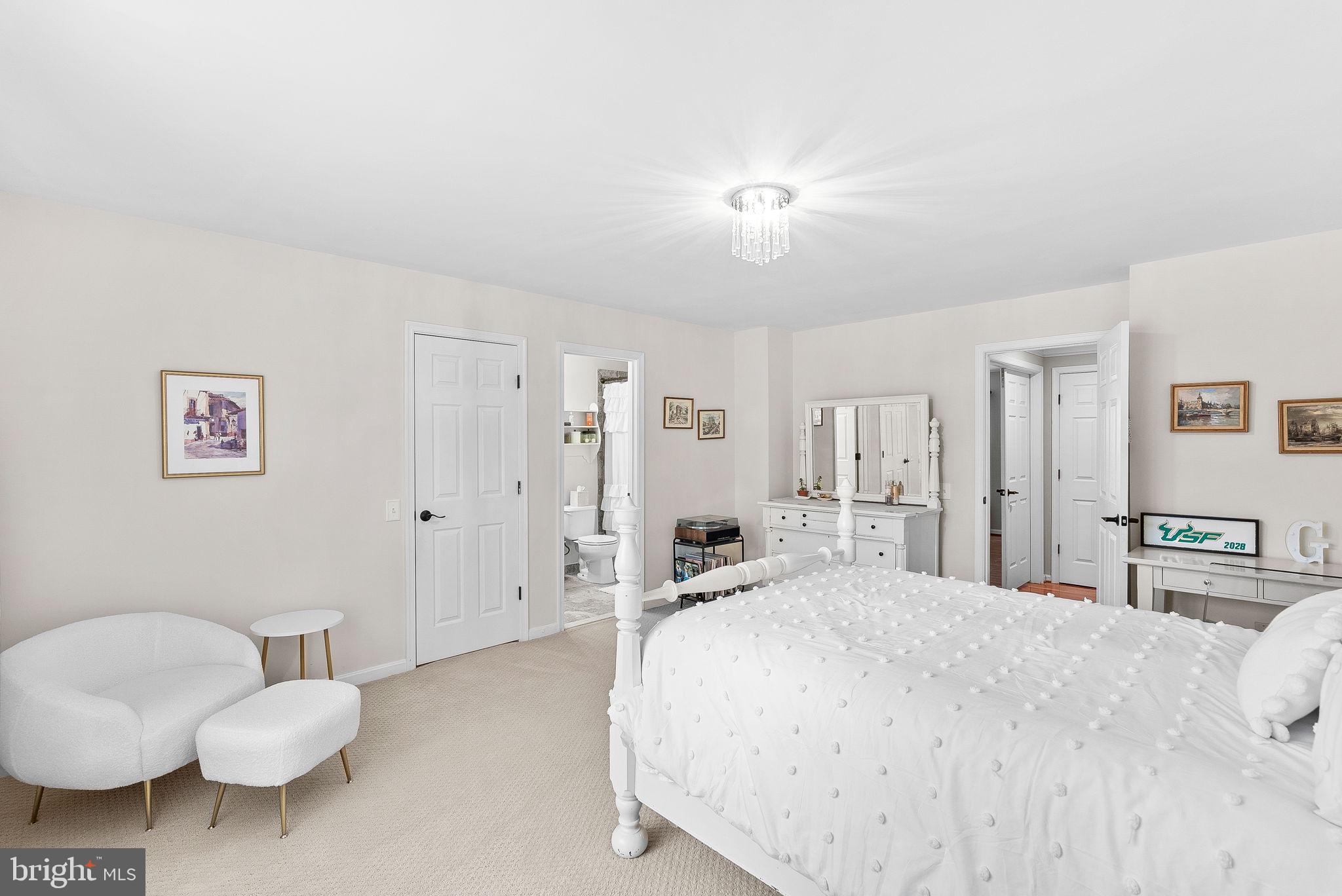 21492 Hearthstone Ct
