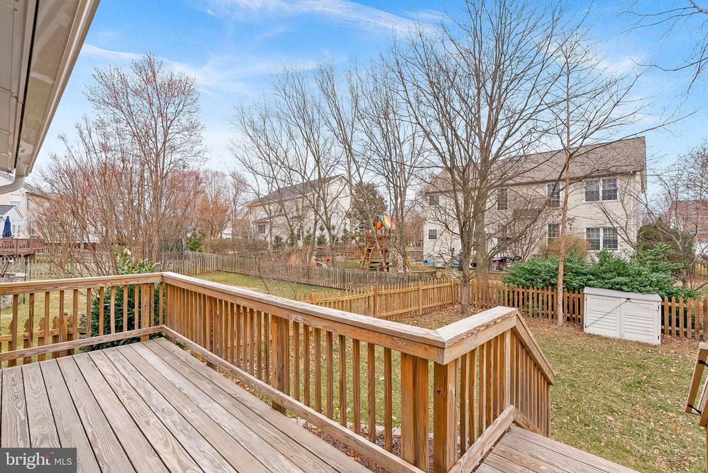 20528 Deerwatch Pl