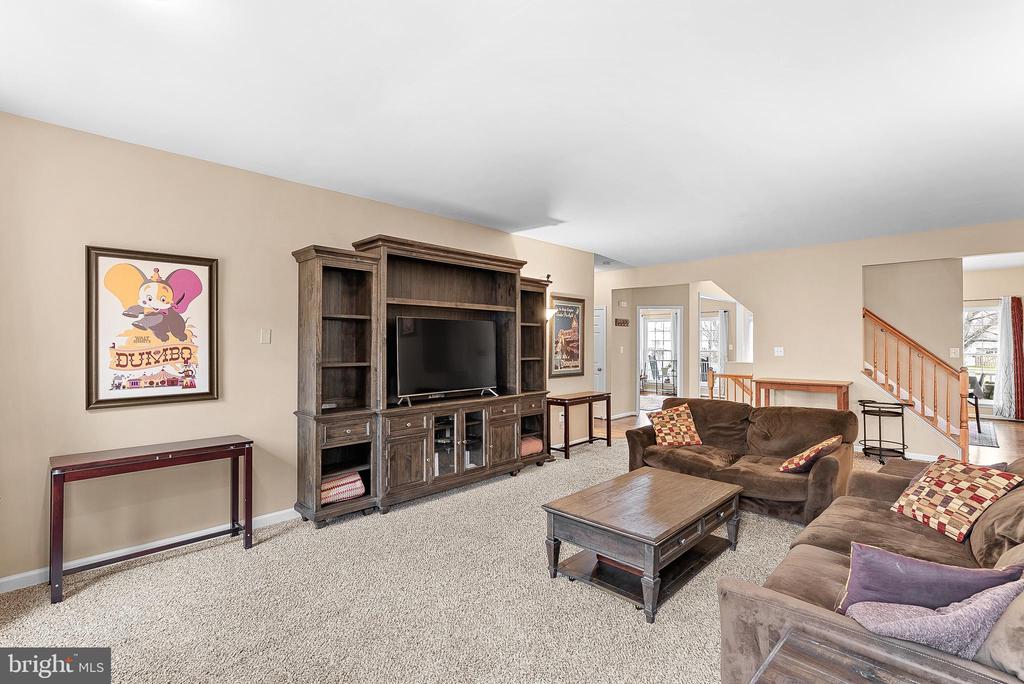 20528 Deerwatch Pl
