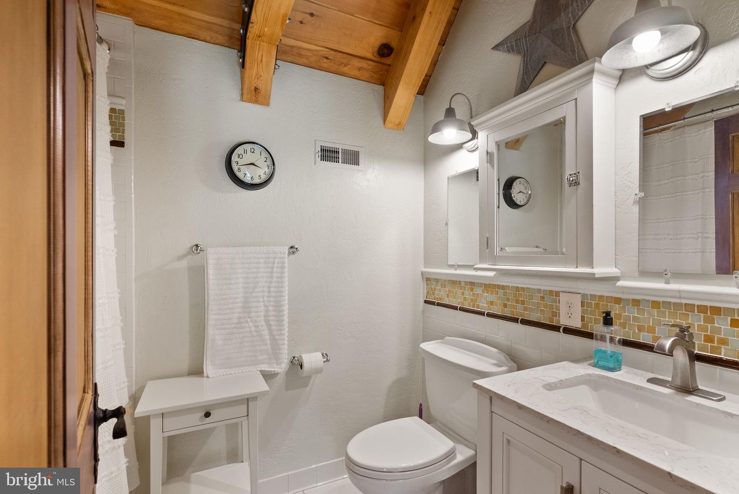 34388 Bridgestone Ln