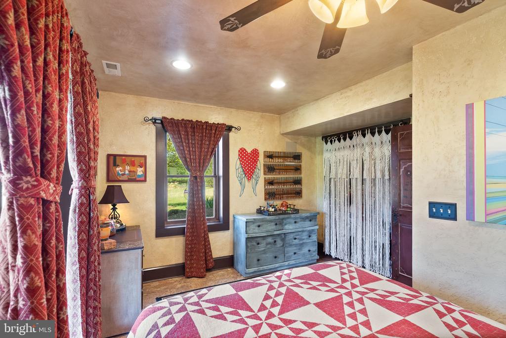 34388 Bridgestone Ln