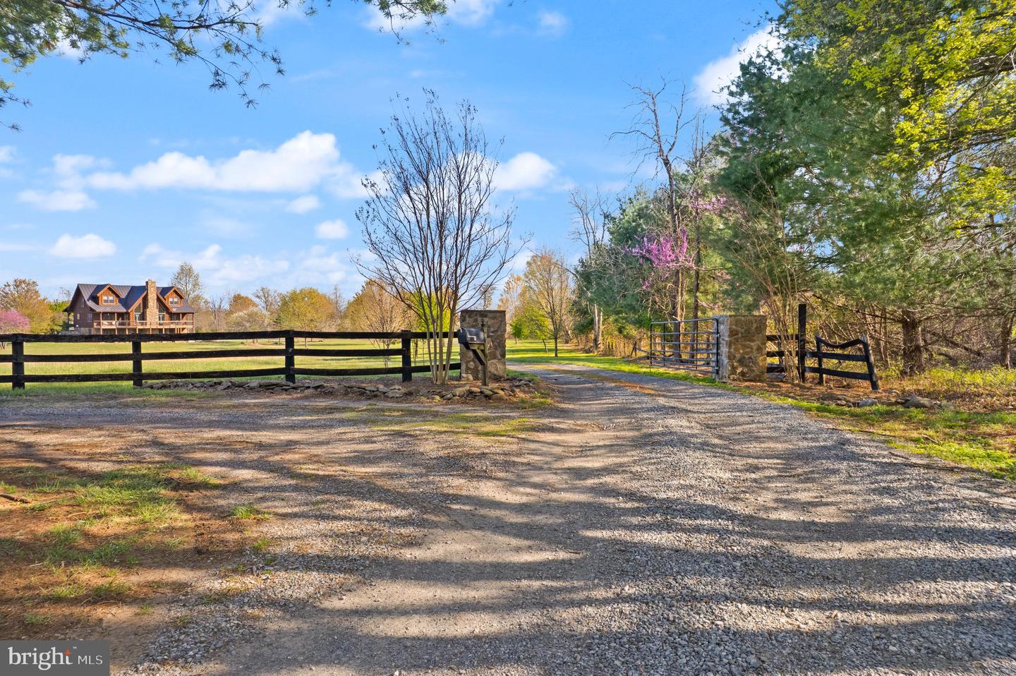 34388 Bridgestone Ln