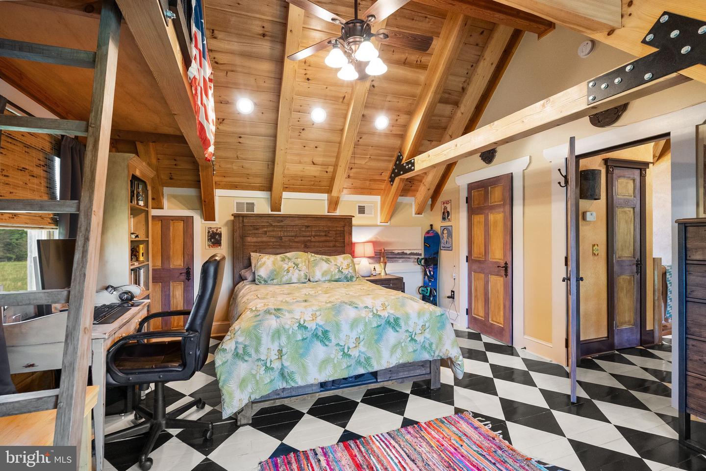 34388 Bridgestone Ln