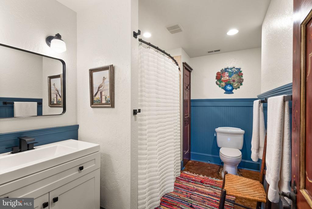 34388 Bridgestone Ln