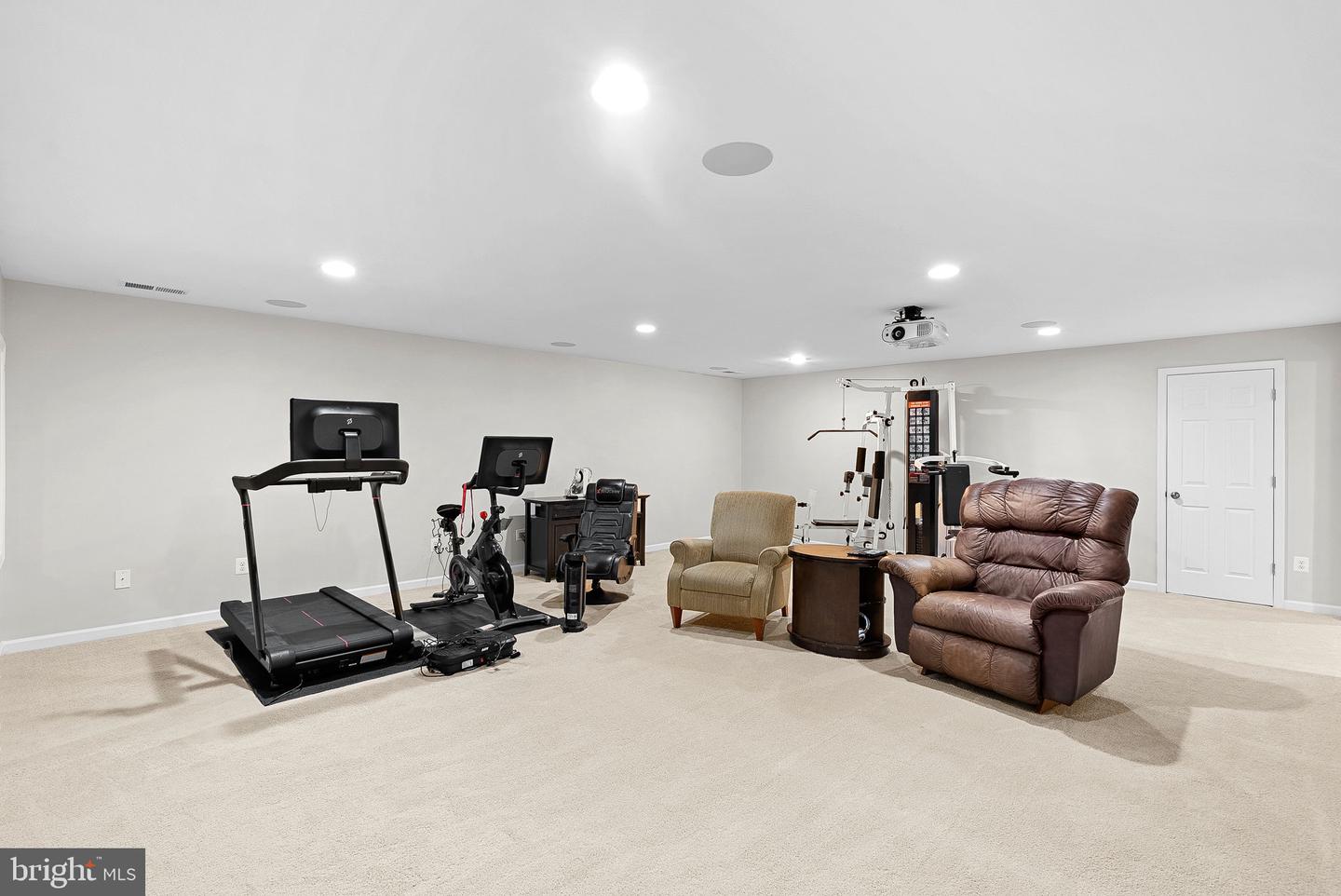 829 Pencoast Dr