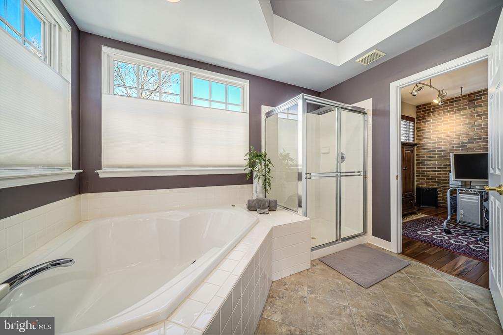 42526 Legacy Park Dr