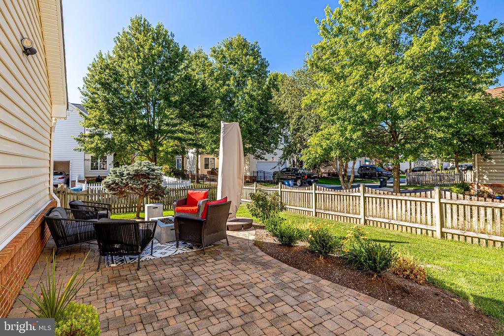 42461 SPRING SPLENDOR DR