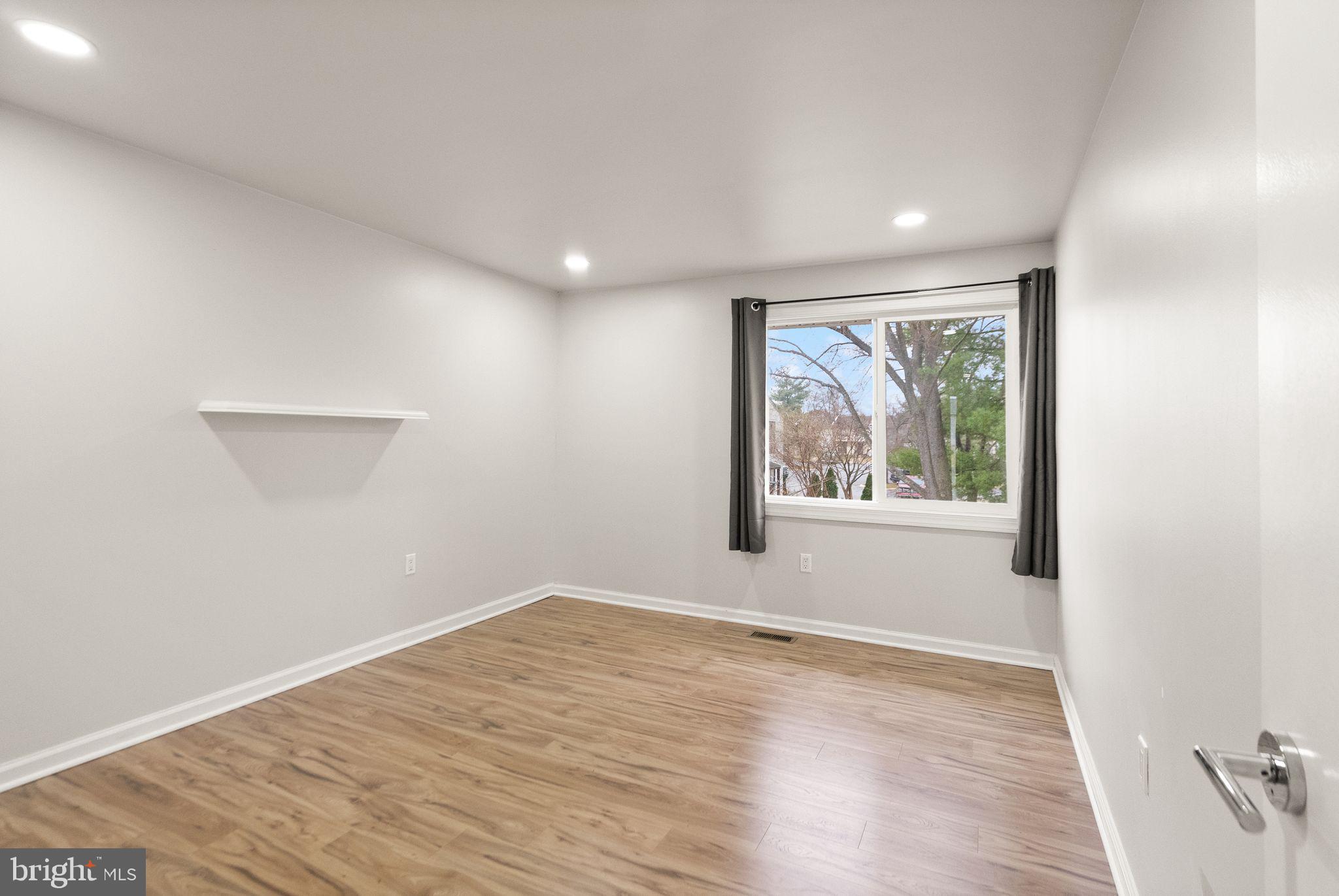 270 N Cottage Rd