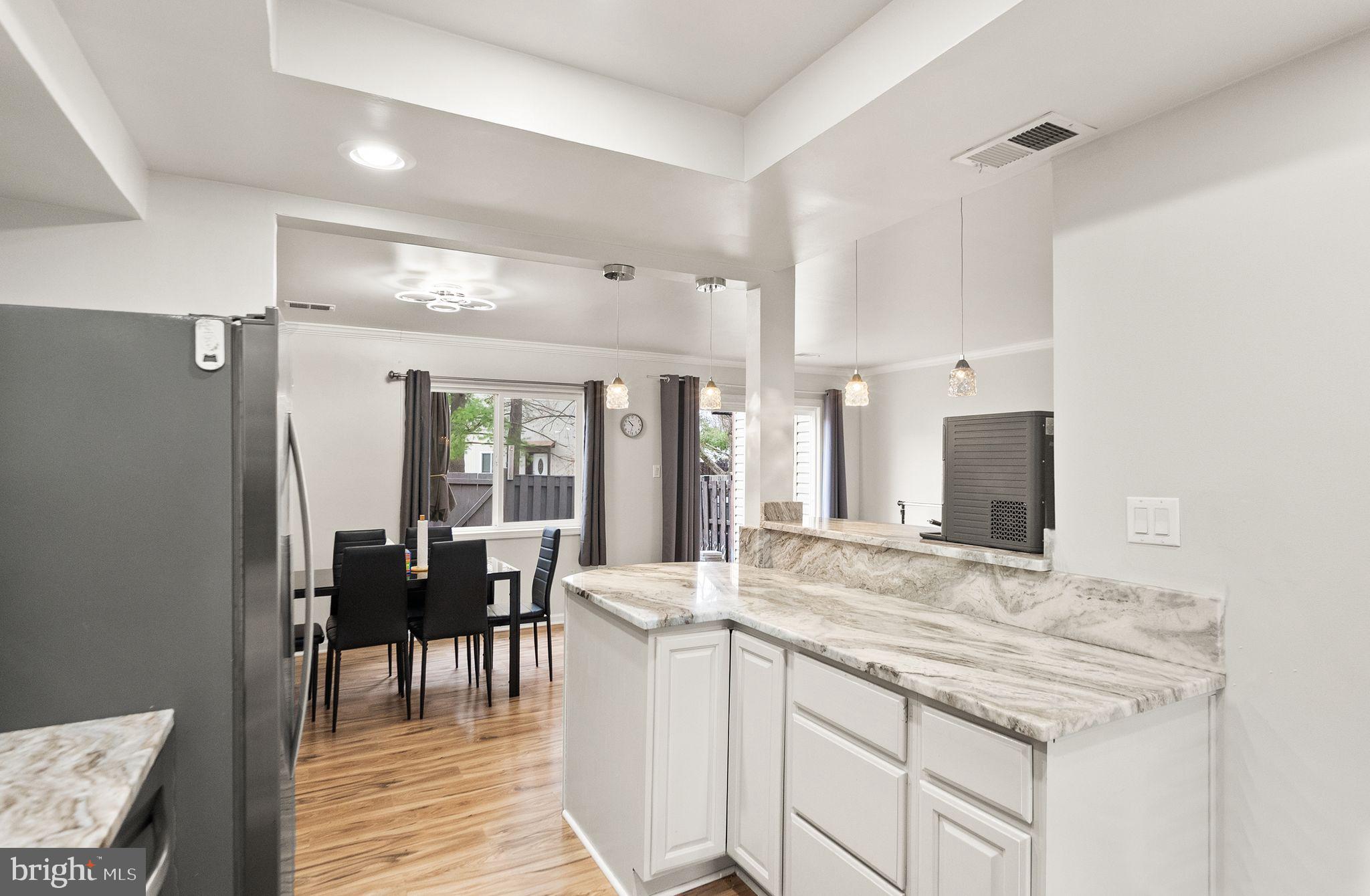 270 N Cottage Rd