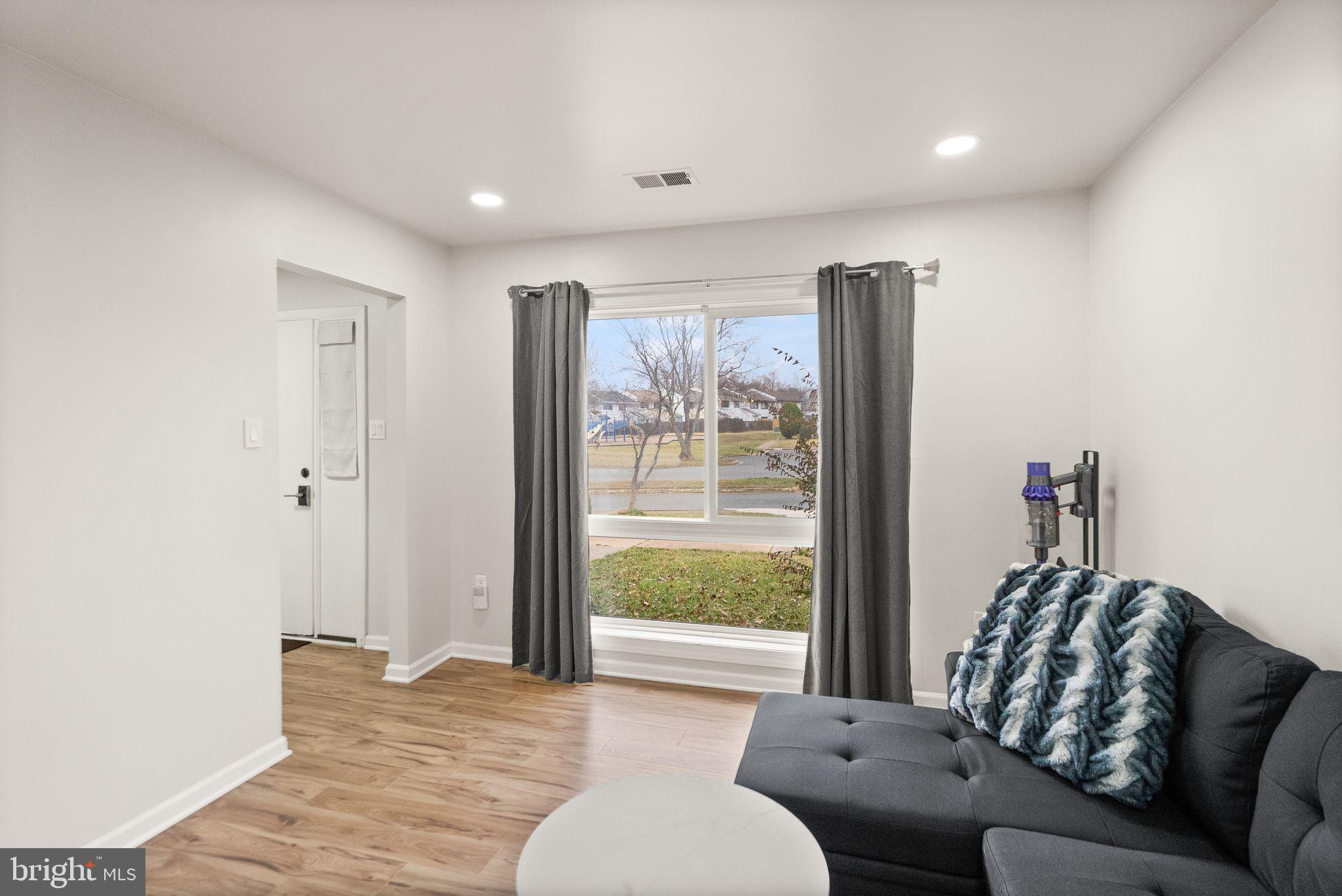 270 N Cottage Rd