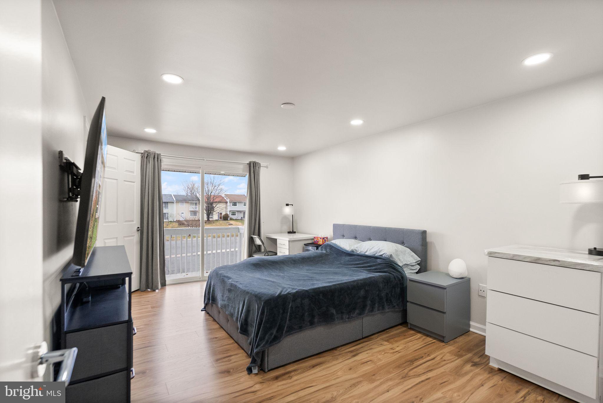 270 N Cottage Rd