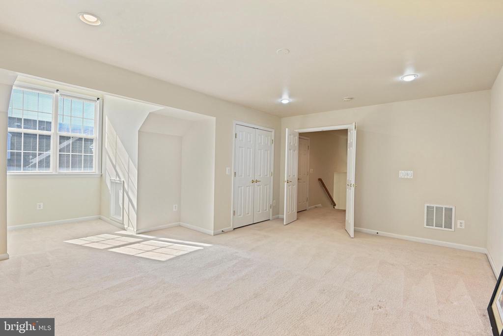 22 Harpers Mill Way