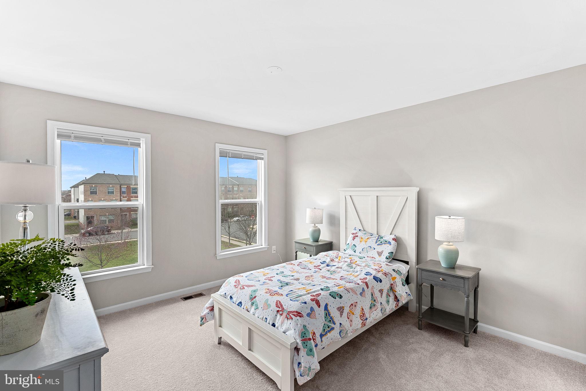 23486 Hillgate Ter