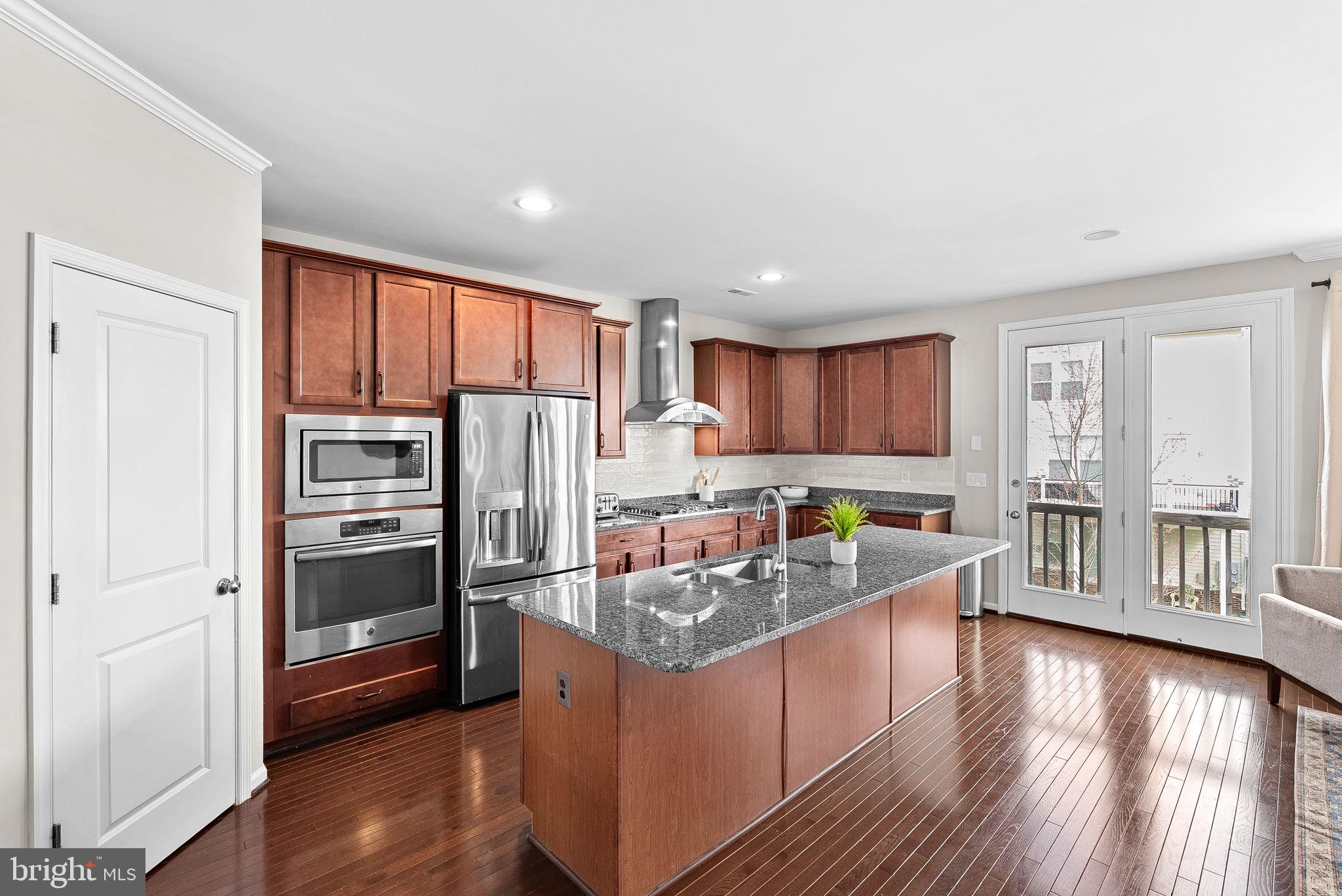23486 Hillgate Ter