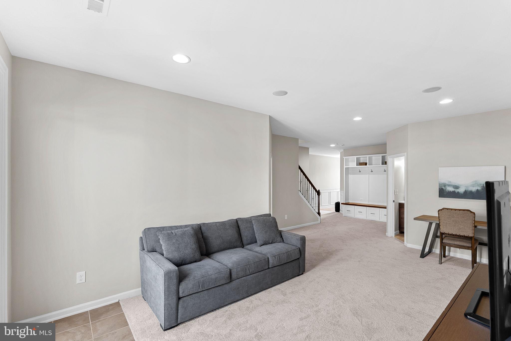 23486 Hillgate Ter