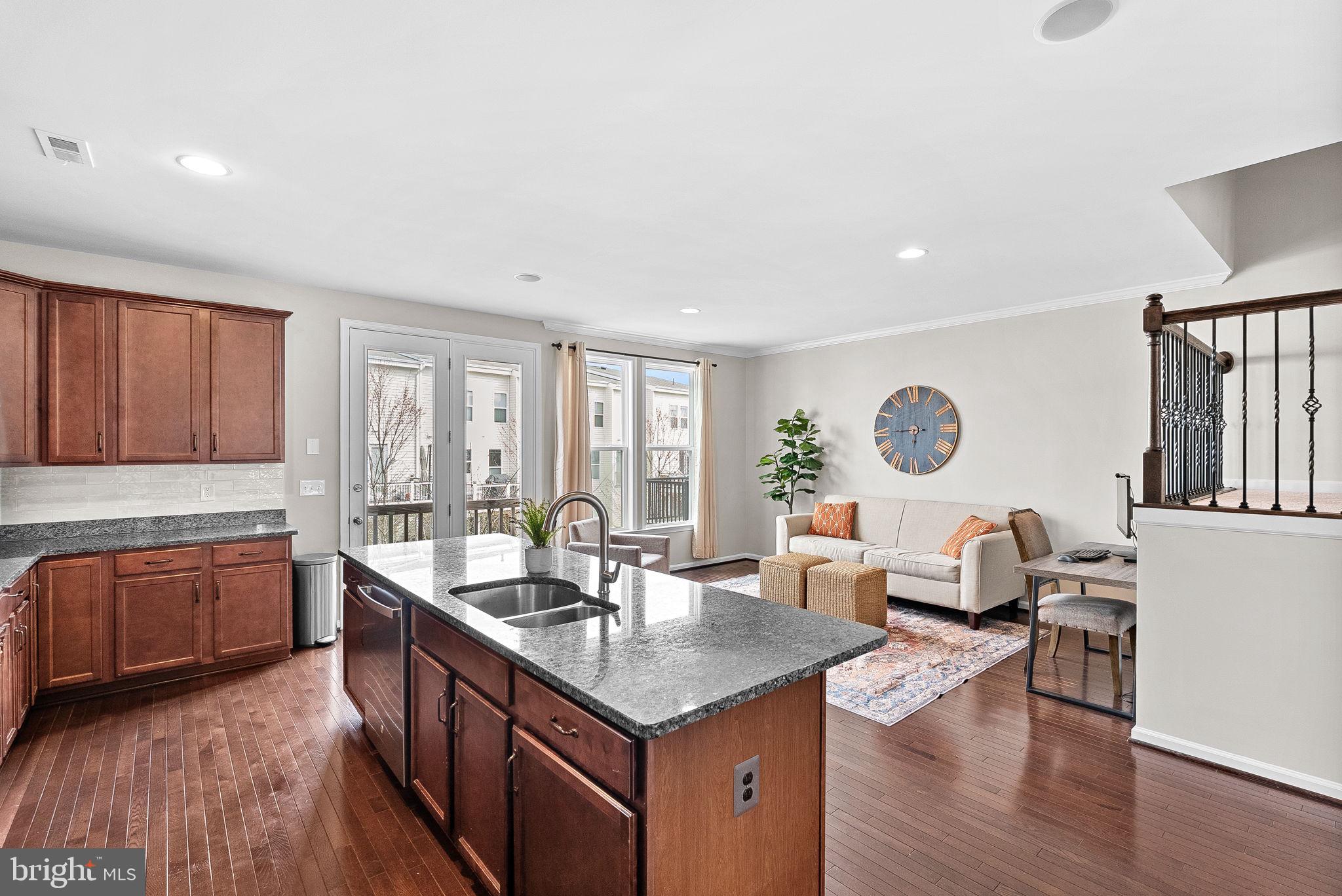 23486 Hillgate Ter