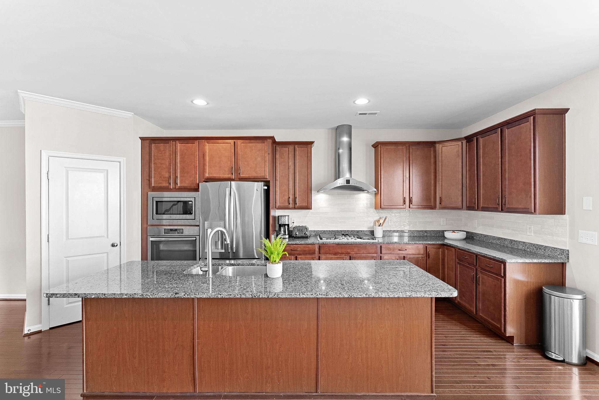 23486 Hillgate Ter