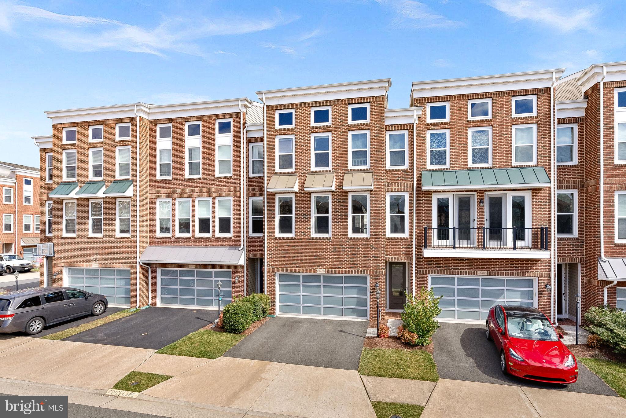 23486 Hillgate Ter