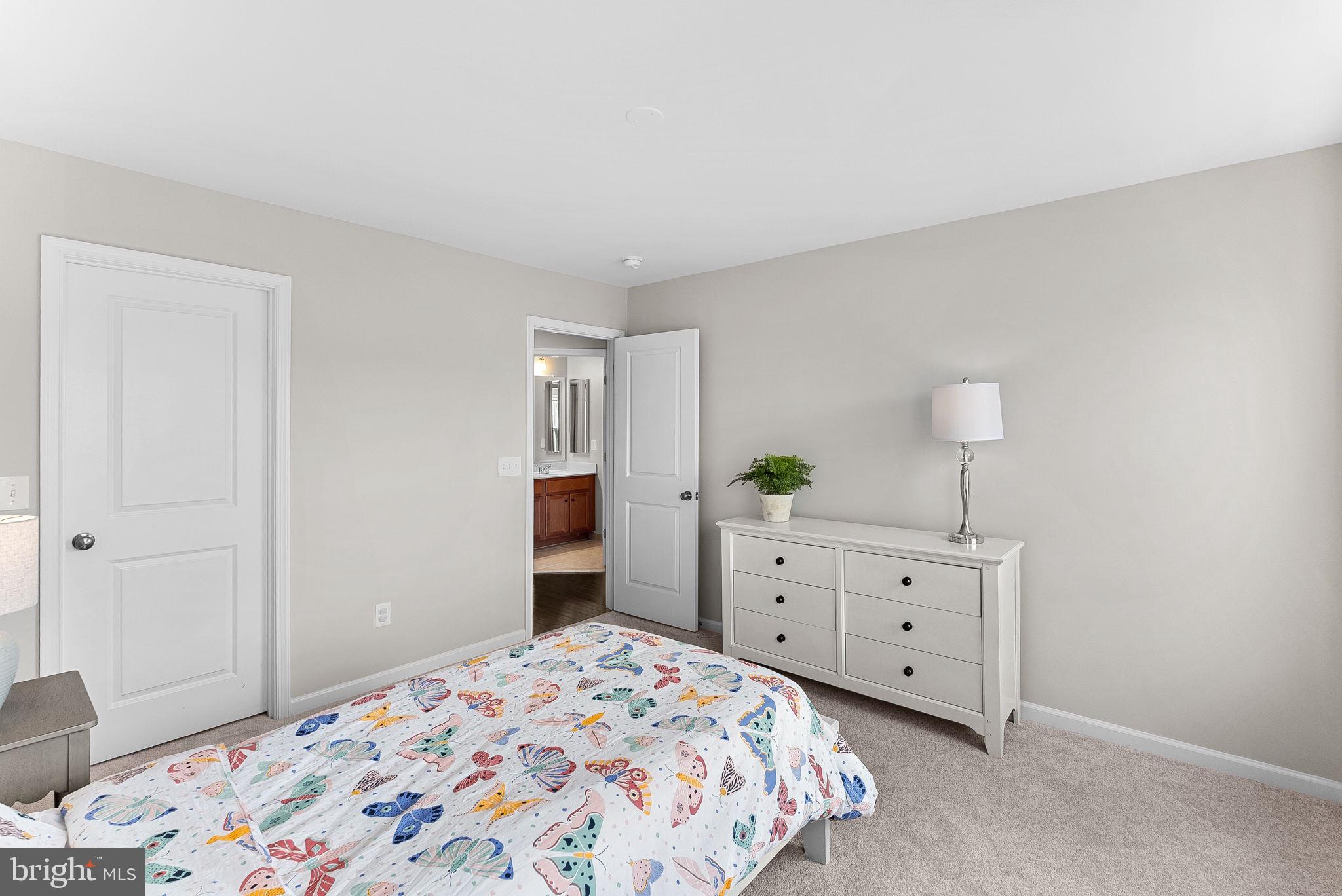 23486 Hillgate Ter