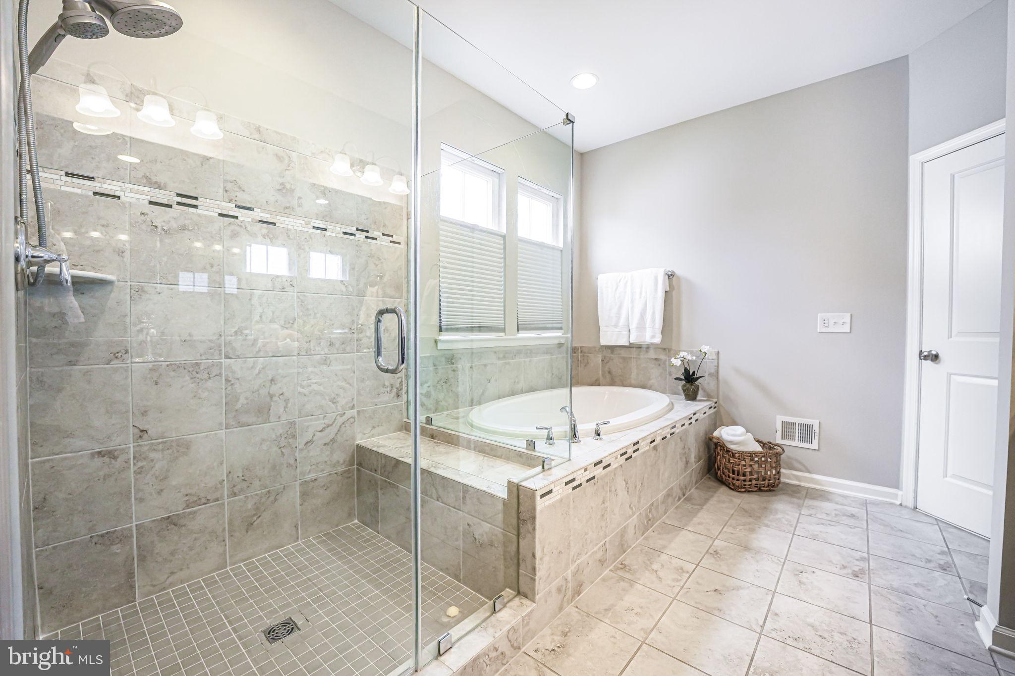 41150 White Cedar Ct