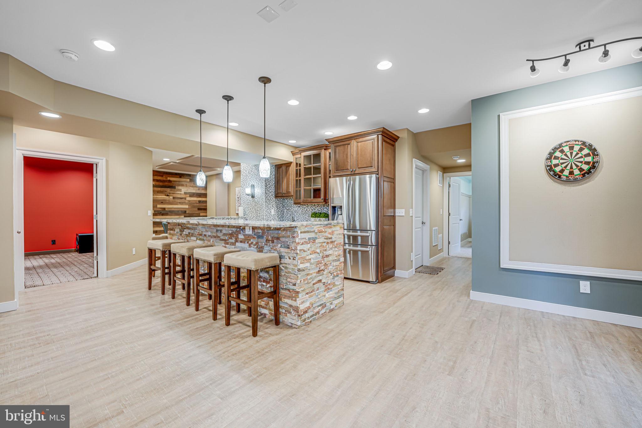 41150 White Cedar Ct