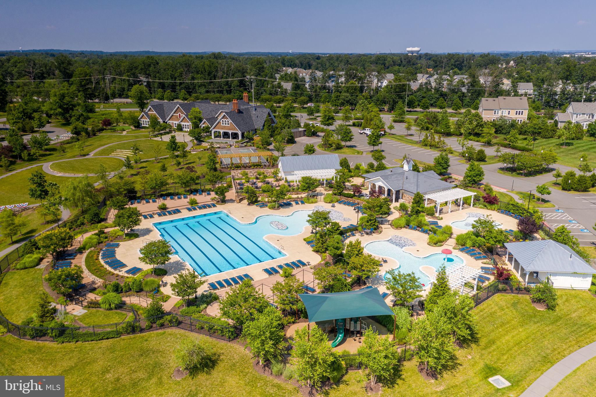 41150 White Cedar Ct
