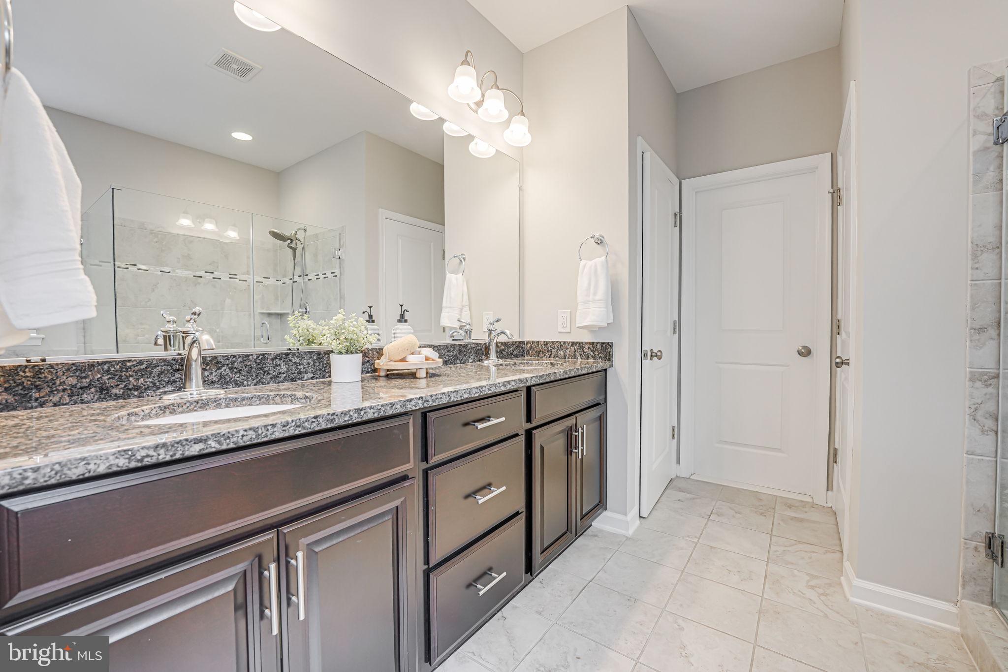 41150 White Cedar Ct