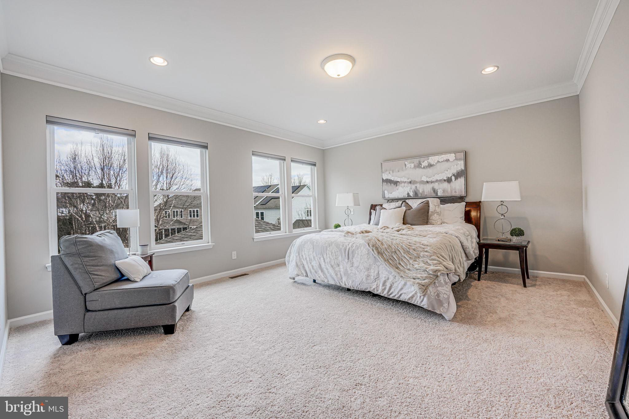 41150 White Cedar Ct