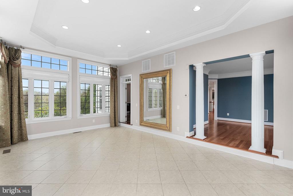 20713 Ashburn Valley Ct