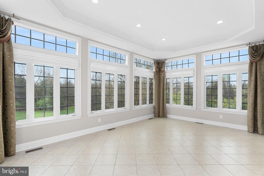 20713 Ashburn Valley Ct