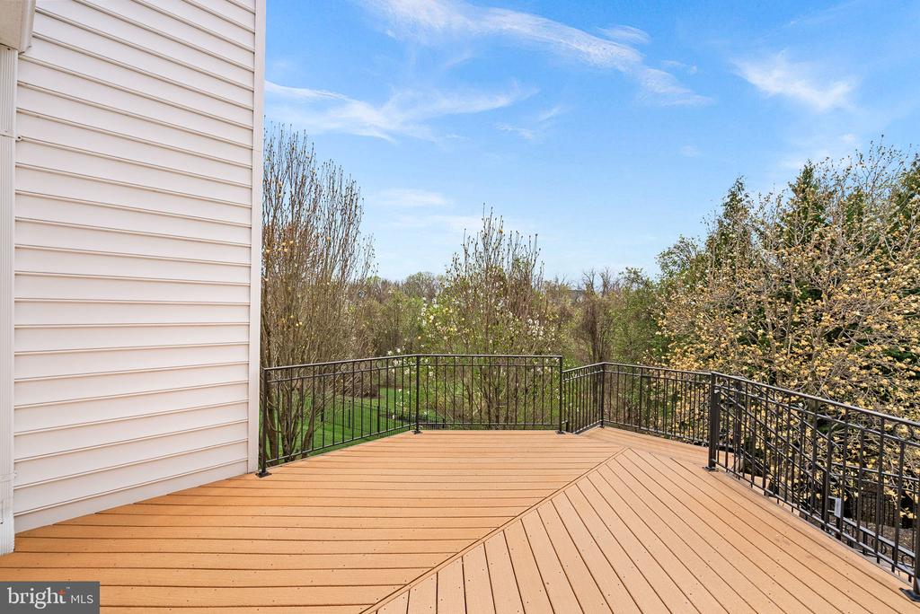 20713 Ashburn Valley Ct