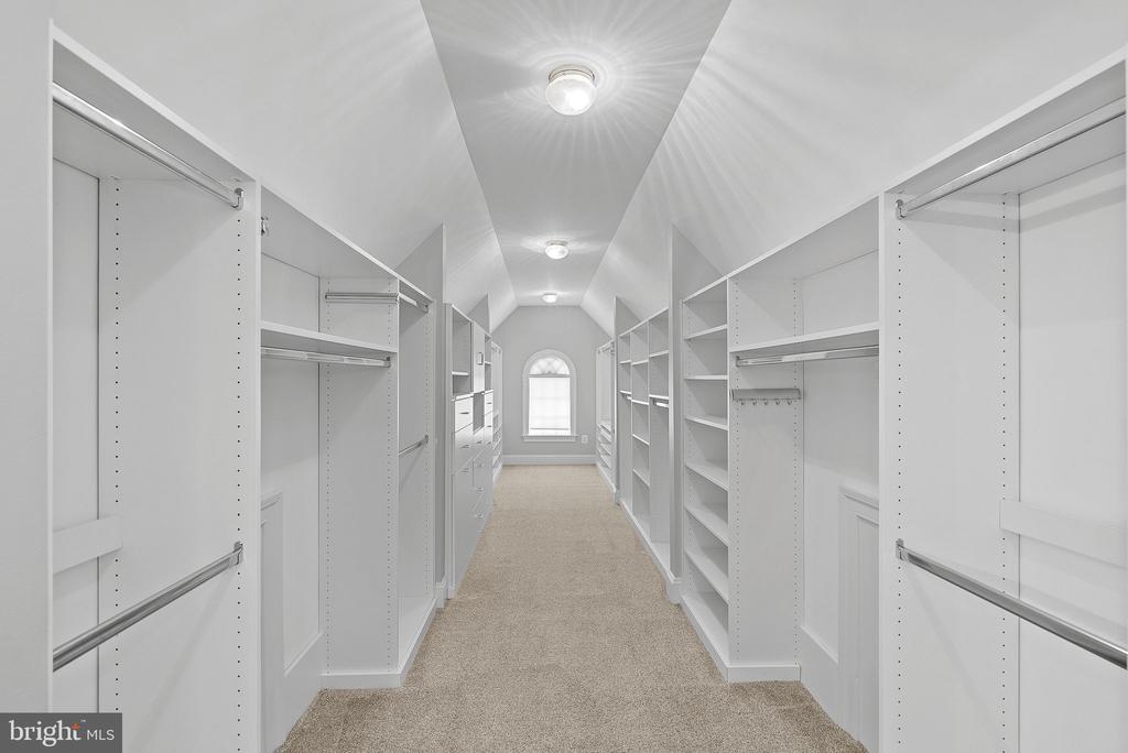 20713 Ashburn Valley Ct