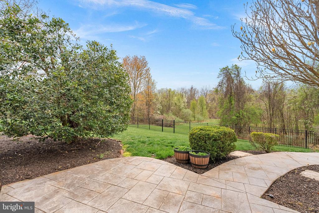 20713 Ashburn Valley Ct