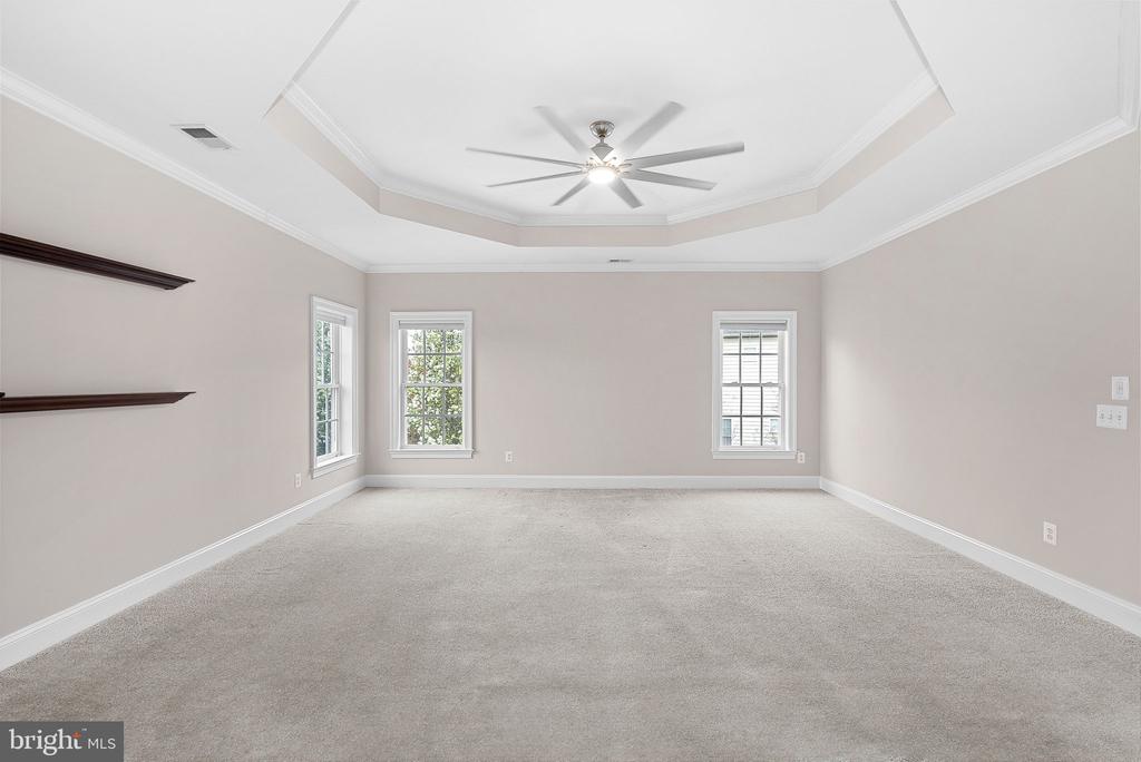 20713 Ashburn Valley Ct